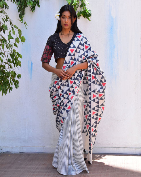 Twilight Sparkle Hand Block Printed Mul Mul Cotton Saree