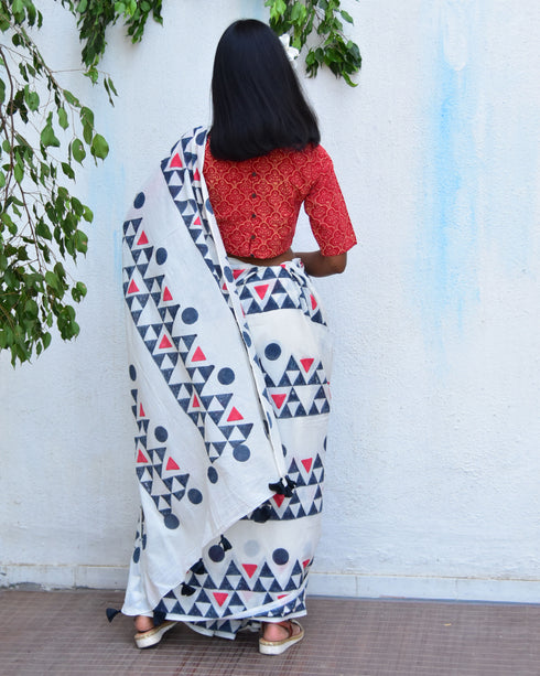 Sparkling Dew Hand Block Printed Mul Mul Cotton Saree