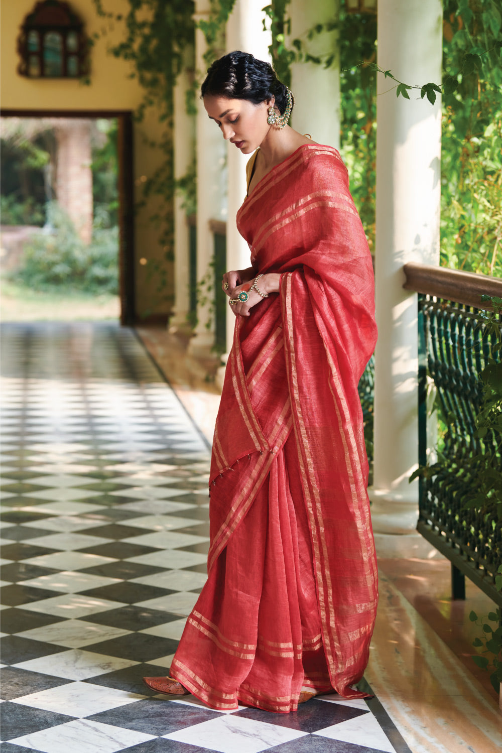 Handloom Pure Linen Saree in Red : SPN6849